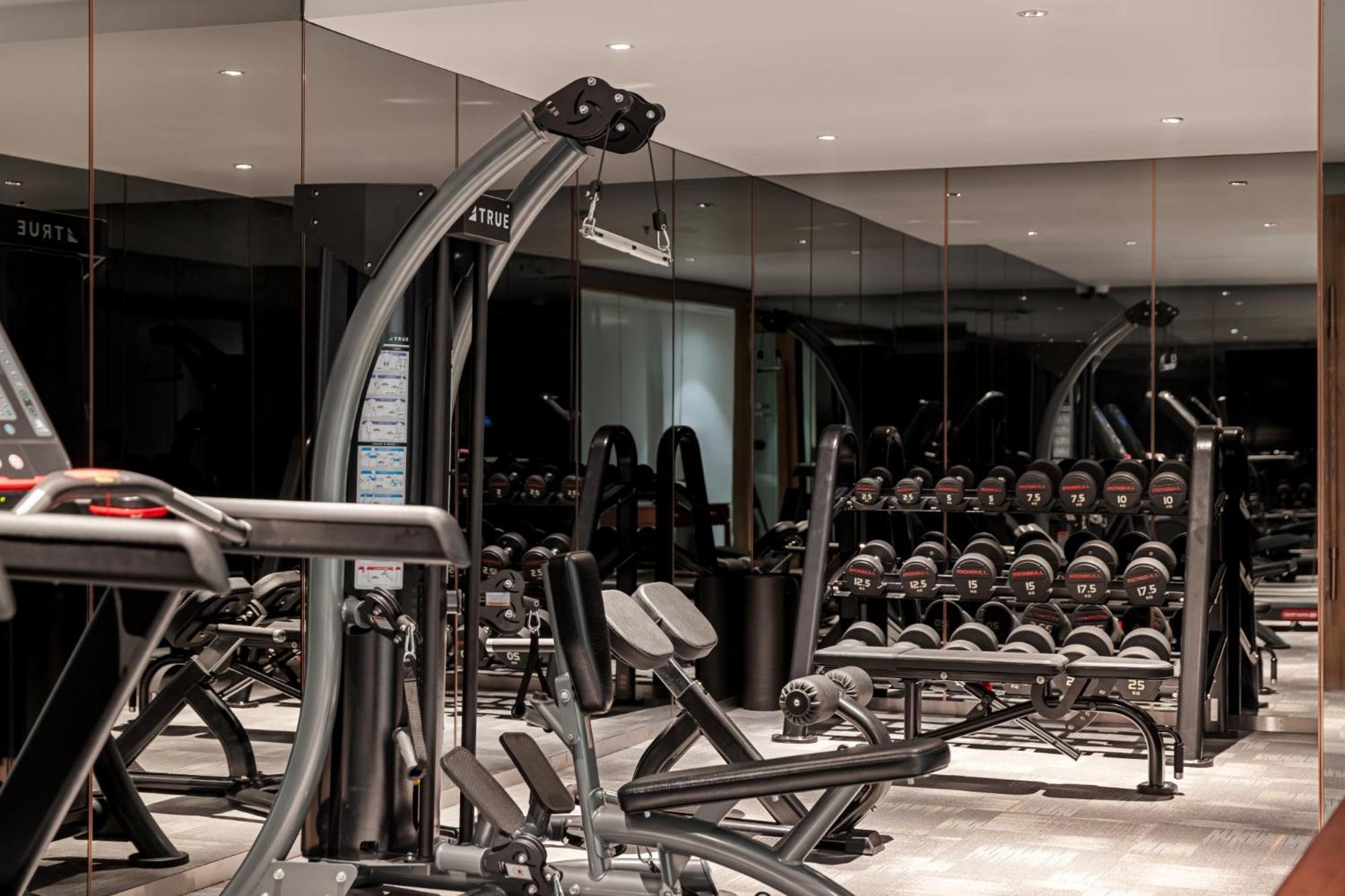 La Siesta Classic Hang Thung Hanoi Dış mekan fotoğraf The gym at The Dorchester