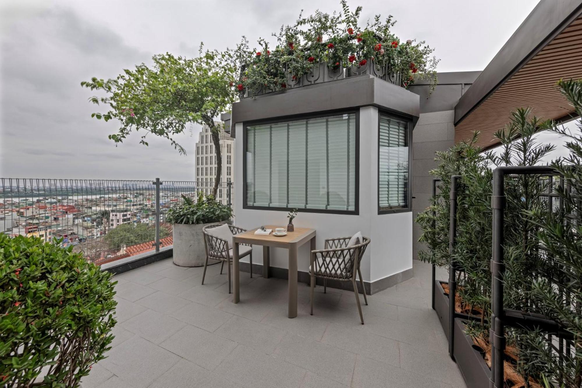 La Siesta Classic Hang Thung Hanoi Dış mekan fotoğraf Rooftop garden